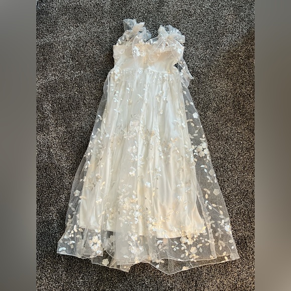 White floral lace midi dress - Picture 2 of 2